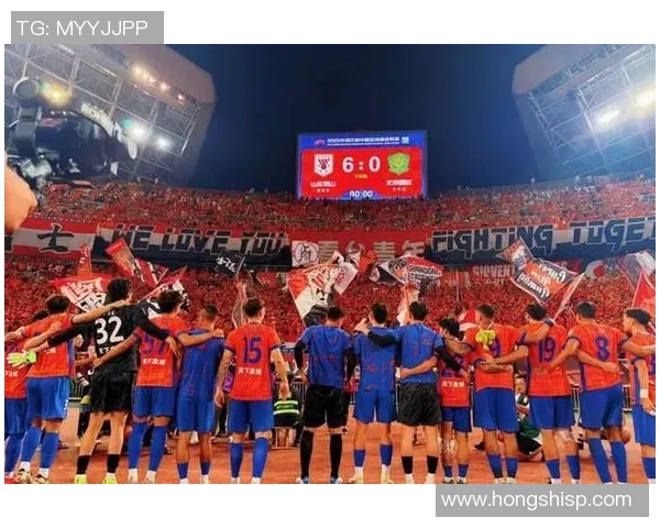 世界杯行为引球迷热议 网友炸锅掀起全民大讨论